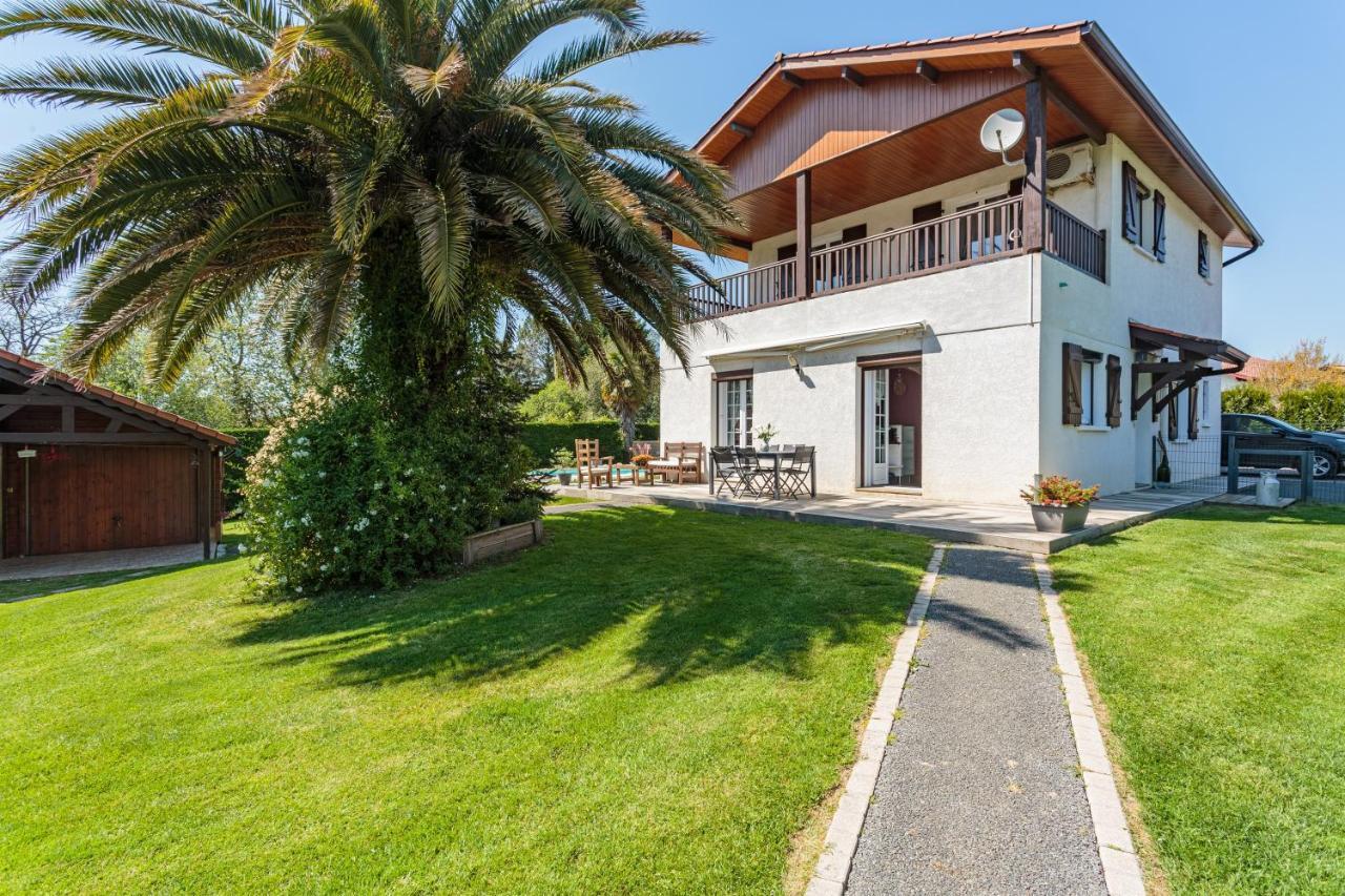 Maison Urt - Charmante Maison Avec Piscine Vila Exterior foto